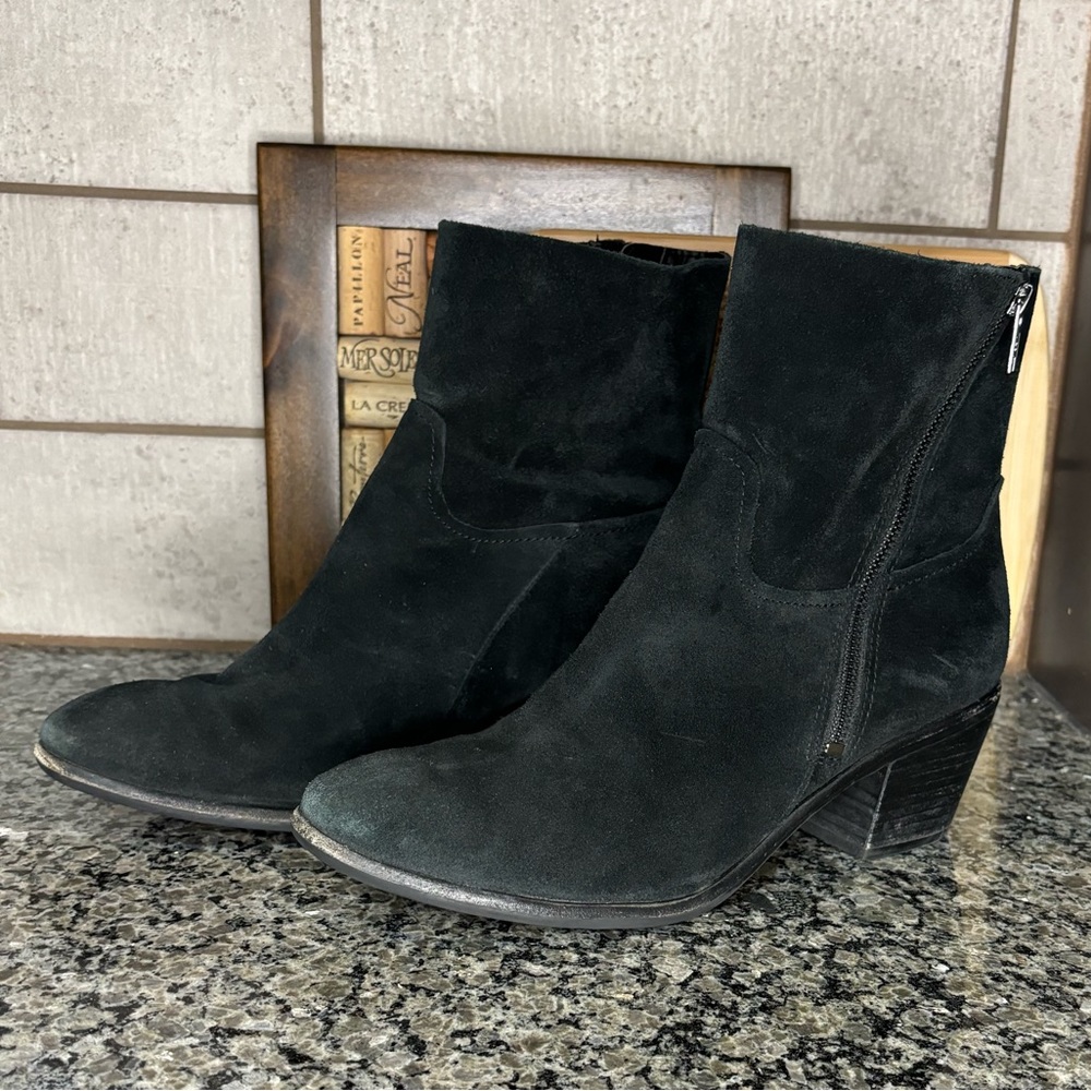 UGG Breeda Black Suede Stacked Heel Bootie Size 10 - Picture 2 of 11